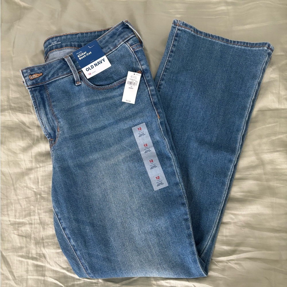 NWT Old Navy mid-rise kicker boot-cut